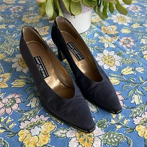Stuart Weitzman navy pump 8.5
